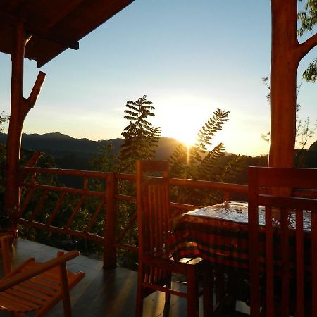 Sunlit Cottage 埃拉 外观 照片