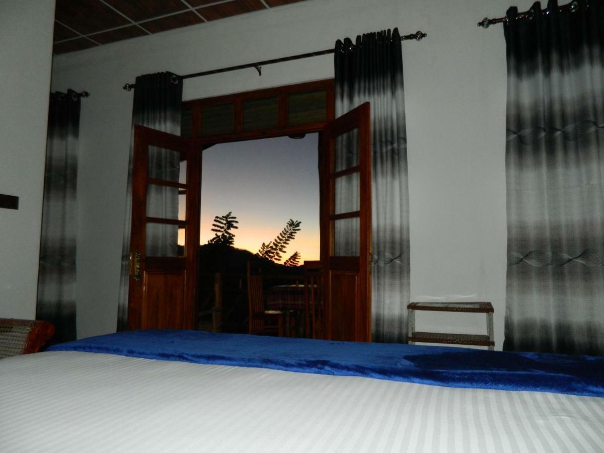 Sunlit Cottage 埃拉 外观 照片